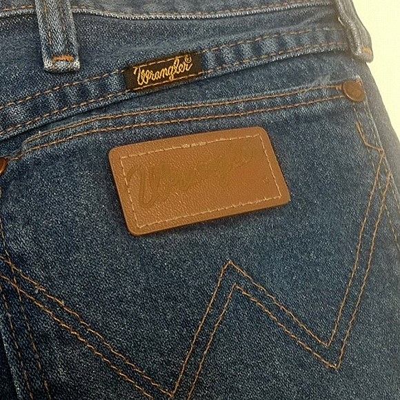 Wrangler men's blue denim jeans size 40x30 - Picture 6 of 7